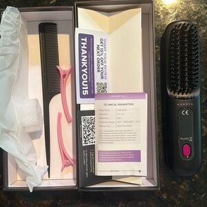 NIB NUMOYA Portable USB-C Charge Cordless Straightener Brush GoBrush Hair Tool